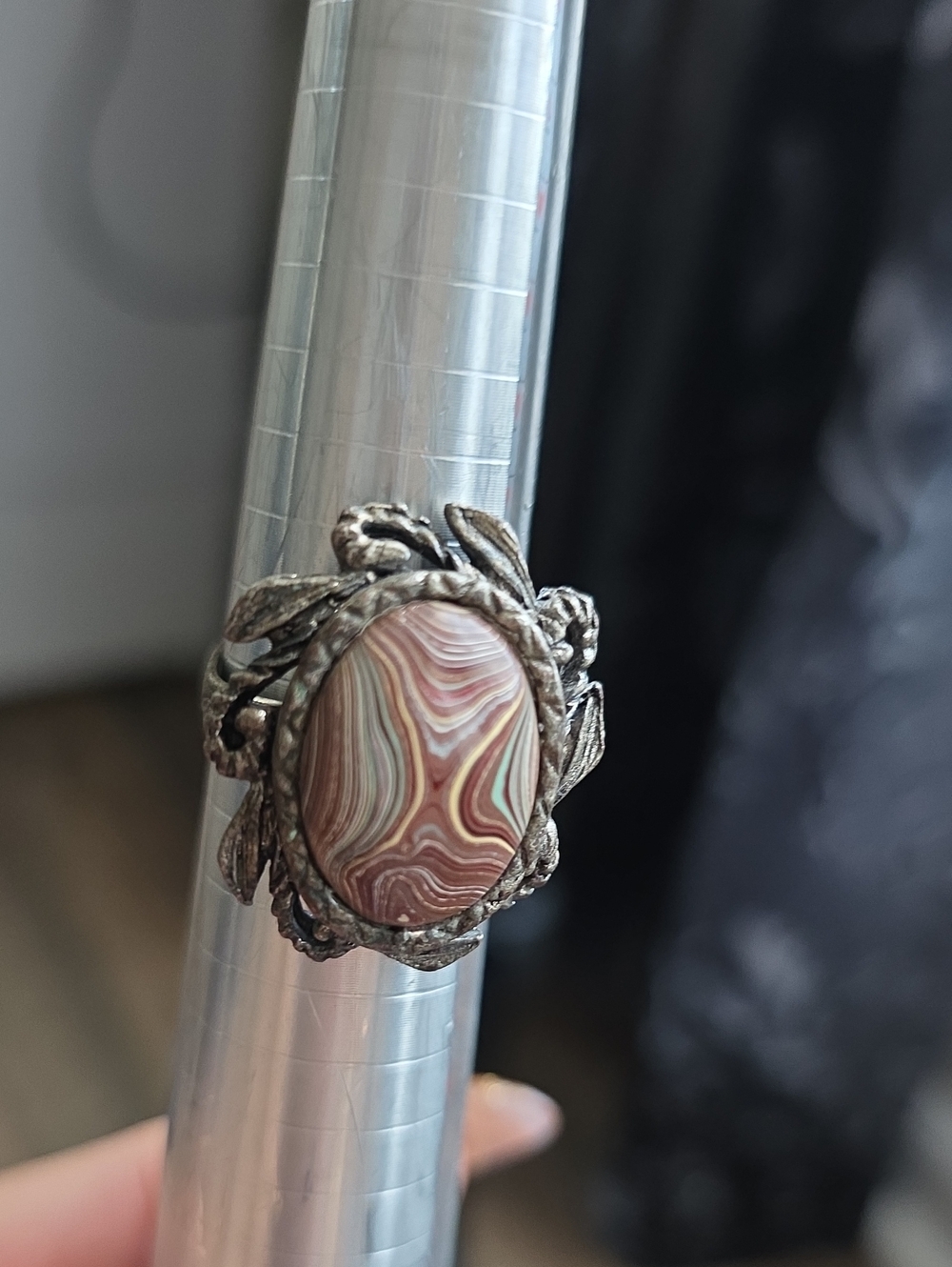 Vintage Multitone Swirl Stone Leaf Ring